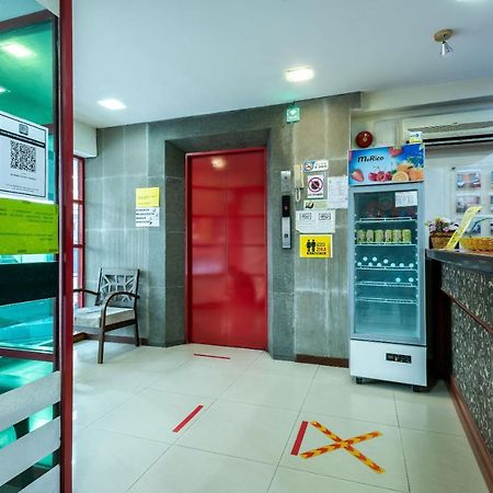 Oyo 89997 クルニア ホテル タワウ エクステリア 写真