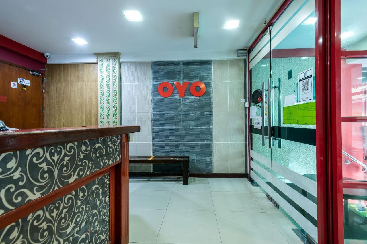 Oyo 89997 クルニア ホテル タワウ エクステリア 写真